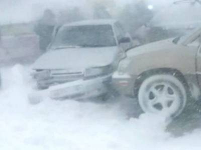 Люди замерзают на трассе и в домах: снежный ад в Челябинской области парализовал жизнь всего региона