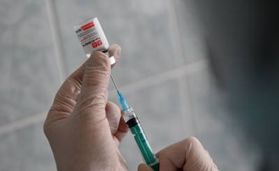 CNN (США): Россия рекламирует новый завод по производству вакцины от covid-19, но ее население не спешит прививаться