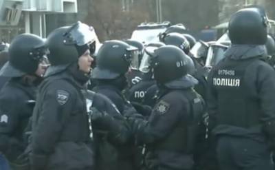 В Киеве масштабная угроза взрыва ТРЦ и отеля: на место срочно выехала полиция