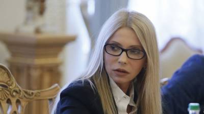 Сапожки Prada на Тимошенко оказались фейком