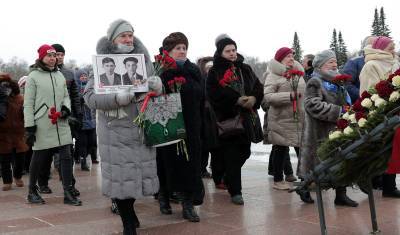 Десятки тысяч россиян присоединились к акции «Защитим память героев»