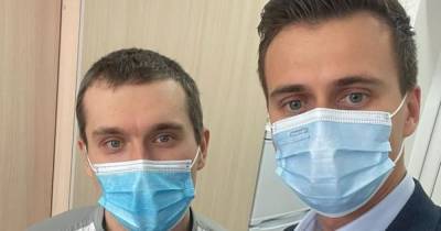 В Украине уже вакцинировали от коронавируса первого человека: кто получил прививку