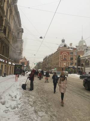 Власти Петербурга пообещали за сегодня провести «работу над ошибками» по уборке снега