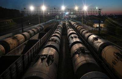 РФ снизила добычу нефти и газконденсата за 1-23 февраля до 10,09 млн барр/сут