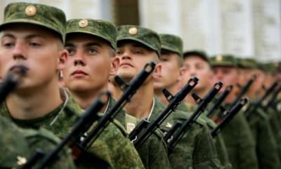 Кремль озвучил свою позицию по поводу отмены обязательного призыва в армию