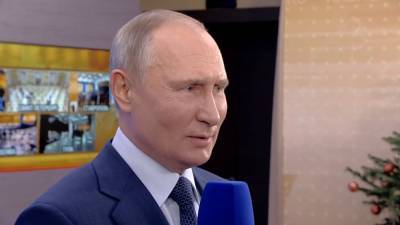 Путин: Россию хотят ослабить и взять под внешний контроль