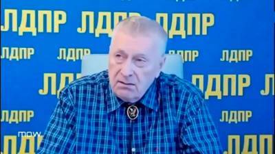 Жириновский предложил почистить ряды чиновников по весовому признаку
