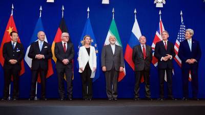 Лавров призвал к активному диалогу с Ираном по его ядерной программе