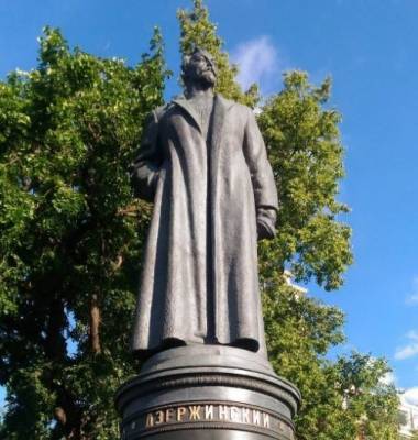 «Мемориал» выступил против голосования об установке памятника Дзержинскому на Лубянке