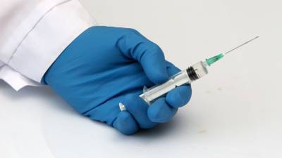 Массовая вакцинация от коронавируса началась на Украине