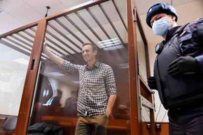 Запад призвали отказаться от двойных стандартов из-за Навального