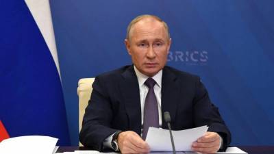 Президент России подписал закон о лицах, контролирующих финучреждения
