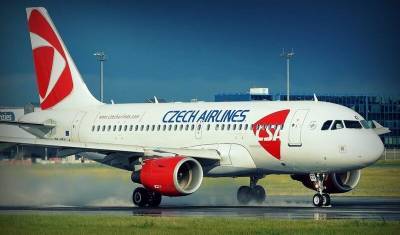 "Чешские авиалинии" объявили о предстоящем увольнении всех сотрудников