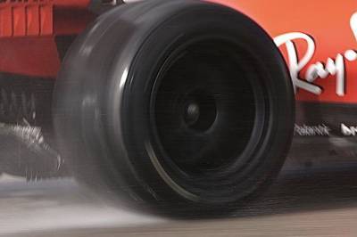 Pirelli и Ferrari завершили тесты 18-дюймовых шин