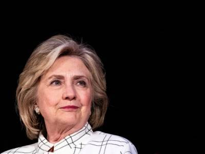 Хиллари Клинтон напишет "политический триллер" о госсекретаре США