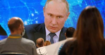 Путин "насчитал" в прошлом году более 400 шпионов в России