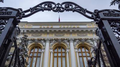 ЦБ рекомендовал банкам активнее предупреждать россиян о рисках мошенничества