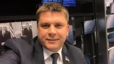 Украинский депутат спровоцировал скандал отказом говорить на «мове»