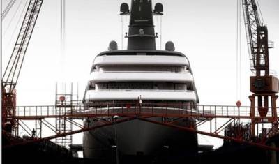 "Оторопь берет": эксперты оценили новую яхту Абрамовича