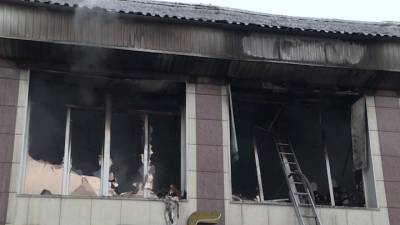 Вести в 20:00. Пожар в ТЦ в Горно-Алтайске: трагедию предотвратил водитель автобуса