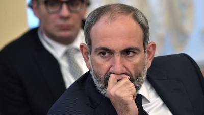 В Армении уволили высмеявшего слова Пашиняна замглавы Генштаба
