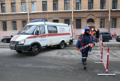 Больше 20 домов остались без отопления из-за прорыва трубы в Петербурге