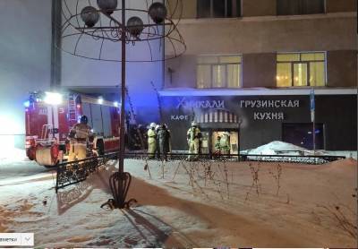 В Екатеринбурге утром вспыхнул пожар в здании Уральского института управления