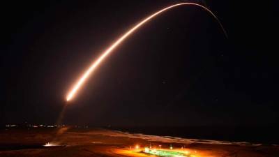 В США запустили межконтинентальную ракету Minuteman III без ядерной боеголовки