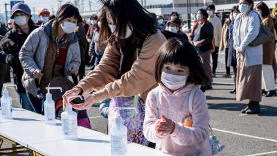 В Японии просят следить за симптоматикой у заразившихся COVID-19 детей