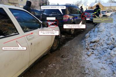 Тяжело в ученье: автомобиль с литерой «У» попал в тройное ДТП в Костроме