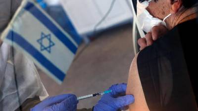Мир с надеждой смотрит на Израиль: вакцина работает