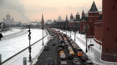 Дептранс пообещал к вечеру в Москве девятибалльные пробки