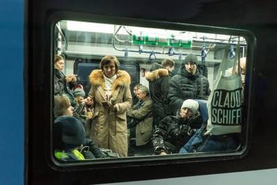 «Ъ»: в метро Москвы, чтобы следить за людьми, поставят новые камеры почти за ₽1 млрд