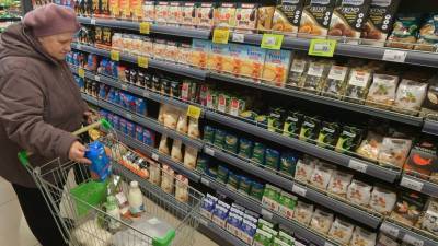 В Беларуси ввели регулирование цен на продукты и лекарства