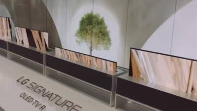 Samsung разрабатывает гибкие дисплеи для конкурентов