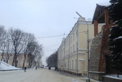 В Смоленске вопрос об уборке снега депутаты объявили 6-м