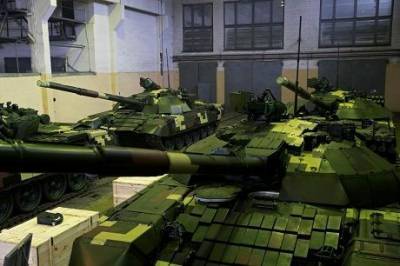«Укроборонпром» передал армии пять танков Т-72 (ФОТО)