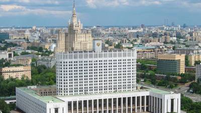 Правительство РФ рассмотрит выделение допвыплат для медиков