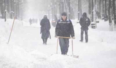 Больше половины москвичей недовольны уборкой снега