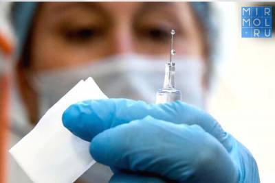 Минздрав РФ обновил перечень противопоказаний к прививке от коронавируса