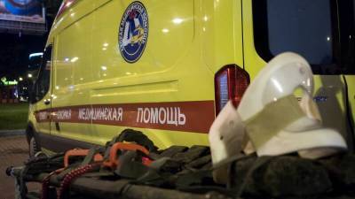 Правоохранители получили ранения в результате атаки неизвестных на "Ниве" в Карачаево-Черкесии