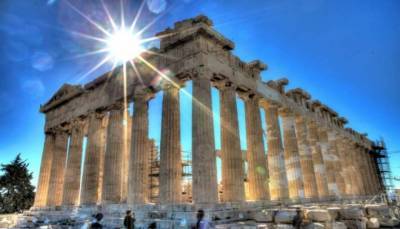 Греция настаивает на введении COVID-паспорта