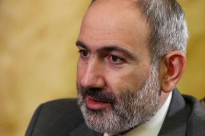 Пашинян уволил главу Генштаба ВС Армении