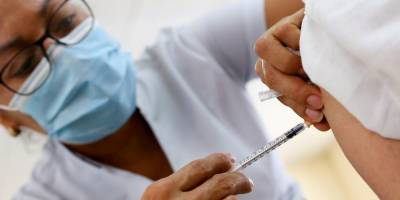 Нужен всего один укол. В США одобрили вакцину от коронавируса Johnson & Johnson в экстренных случаях