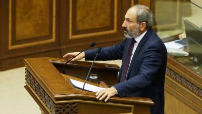 Пашинян отправил в отставку главу Генштаба Армении