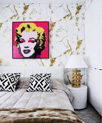 Картины в оформлении спальни: 25+ стильных идей