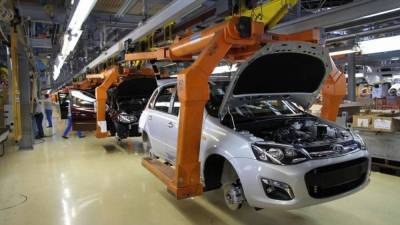АвтоВАЗ назвал причину приостановки сборки моделей Lada в Казахстане