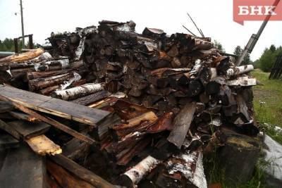 В Усинске коммерсант «заработала» миллионы на поставке дров населению