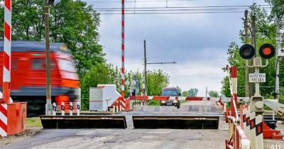 «Укрзалізниця» в 2021 году планирует отремонтировать 527 ж/д переездов