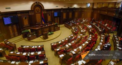Арман Абовян - Собирают подписи: оппозиция в парламенте требует проведения внеочередного заседания - ru.armeniasputnik.am